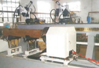 BYHF系列環(huán)縫自動(dòng)焊機(jī)